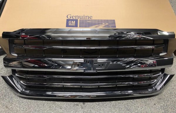 2016-2019 OEM Chevy Silverado 1500 High Country LTZ Grill Grille GM 84056776 - Image 2